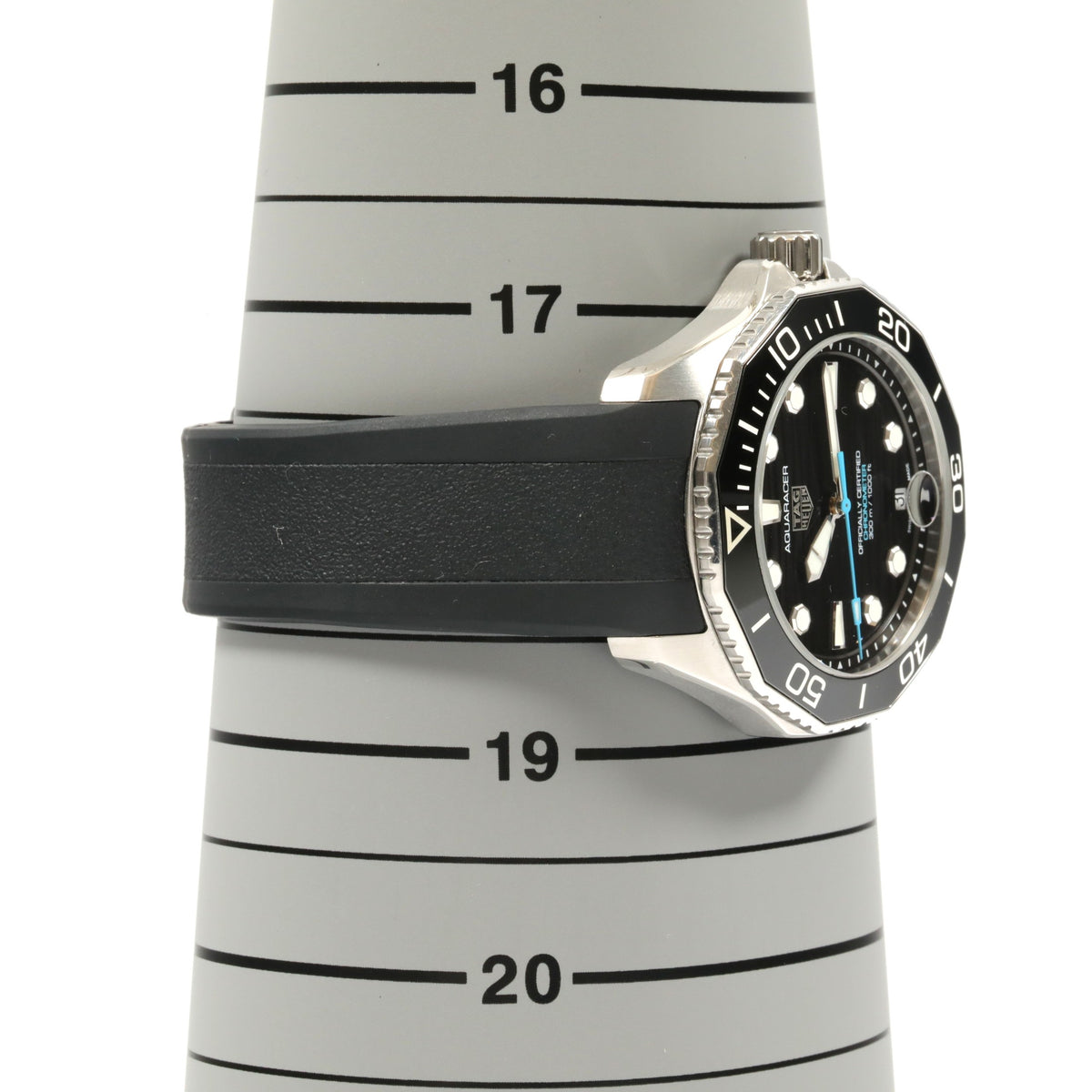 Tag Heuer Aquaracer Professional 300 Date 42mm